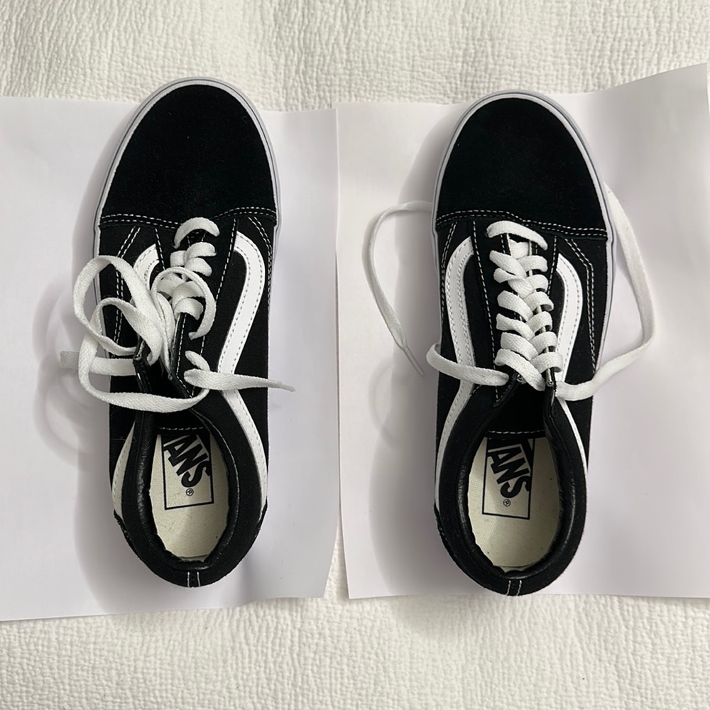 Vans women’s size 8 shoes. Never worn